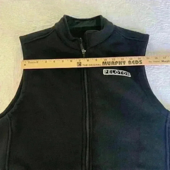 Rhone x Peloton Vest Mens - Picture 9 of 10